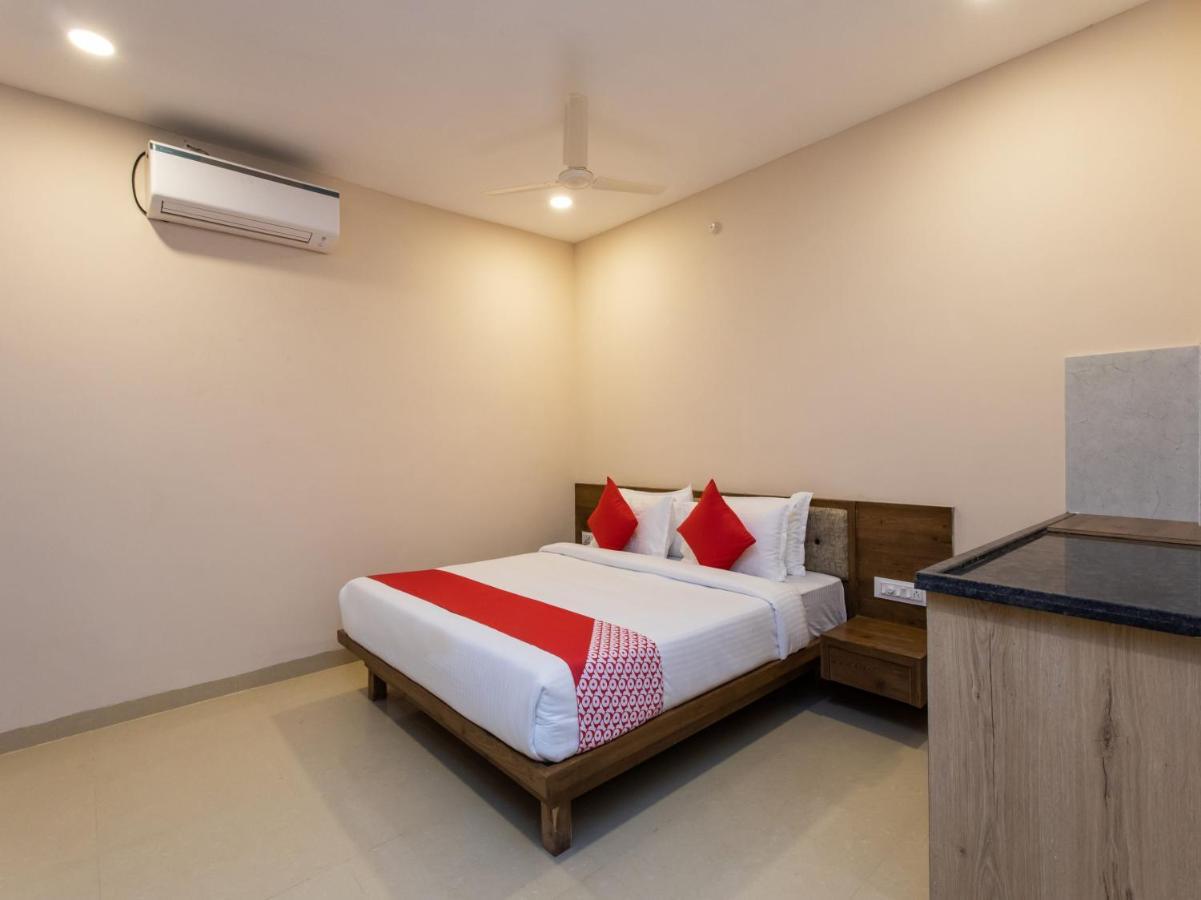 Oyo 72937 Hotel Tyagraj 아그라 외부 사진