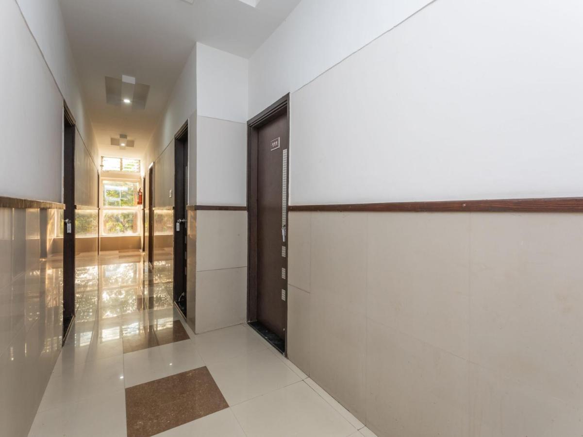 Oyo 72937 Hotel Tyagraj 아그라 외부 사진