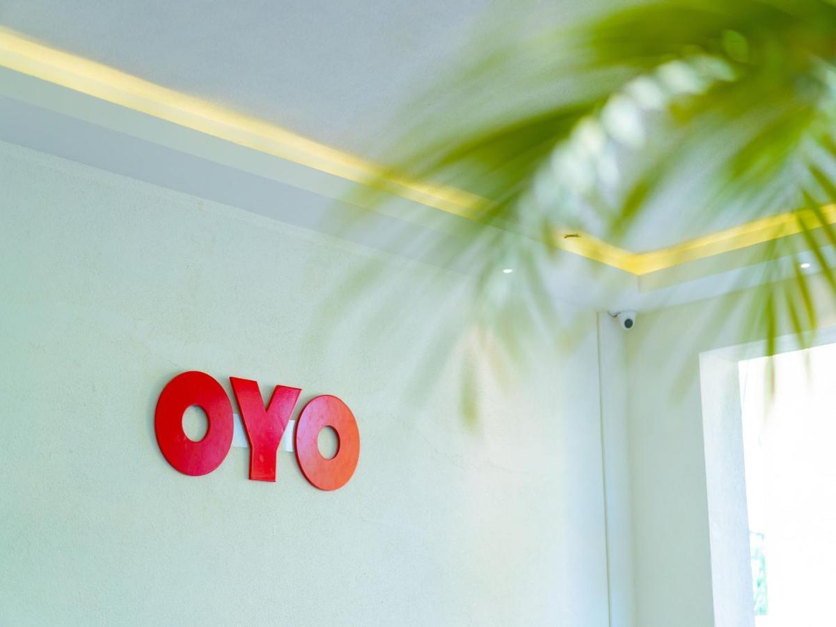 Oyo 72937 Hotel Tyagraj 아그라 외부 사진